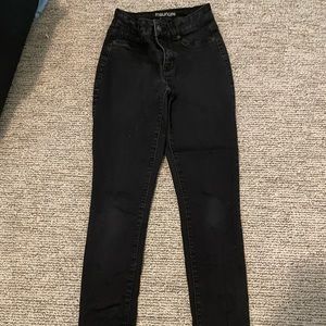Black skinny jeans